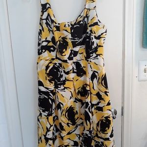 Ronni Nicole Yellow and Black Dress Size 14